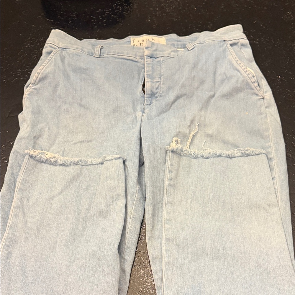 Frank & Eileen Light Blue Boyfriend Jeans with Knee Distress